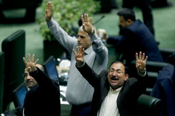 Iran parliament votes to make Saturdays weekend holiday