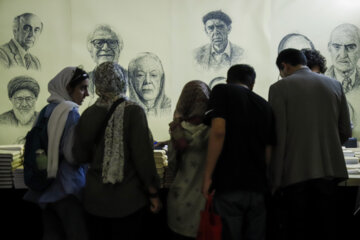 سی و پنجمین نمایشگاه کتاب تهران- روز هشتم