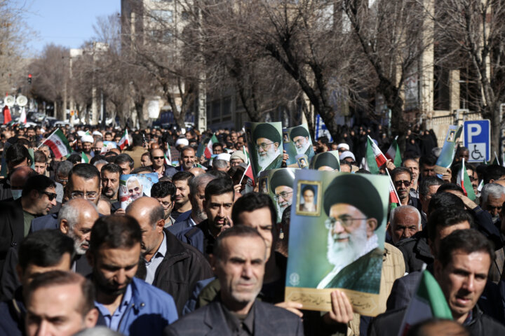 راهپیمایی مردم ایران در محکومیت حمله تروریستی کرمان