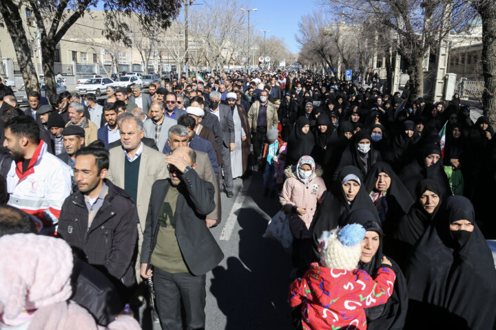 راهپیمایی مردم ایران در محکومیت حمله تروریستی کرمان