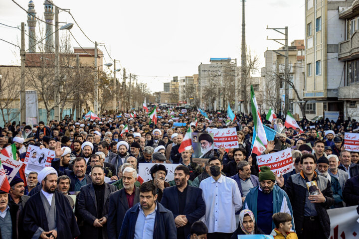 راهپیمایی مردم ایران در محکومیت حمله تروریستی کرمان