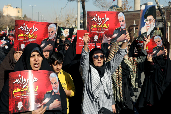 راهپیمایی مردم ایران در محکومیت حمله تروریستی کرمان