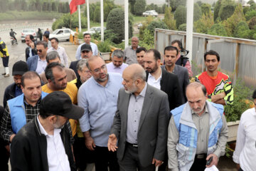بازدید «احمد وحیدی» وزیر کشور از منطقه سیلاب زده میدان انقلاب مشهد
