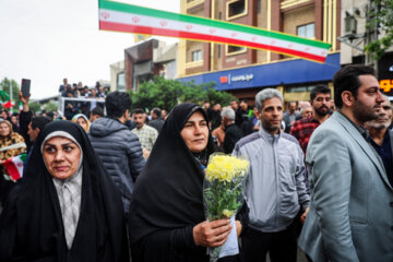 سفر رئیس جمهور به مازندران- استقبال مردمی