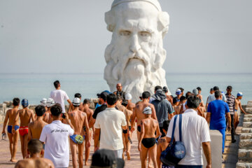 Tournoi de la natation marathon à Kish, dans le sud de l’Iran 