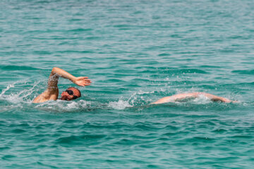 Tournoi de la natation marathon à Kish, dans le sud de l’Iran 