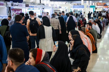 سی و پنجمین نمایشگاه کتاب تهران- روز نهم