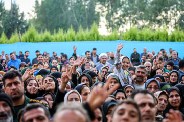 مردم روستای خرم کلا- مازندران در انتظار حضور رئیس جمهور