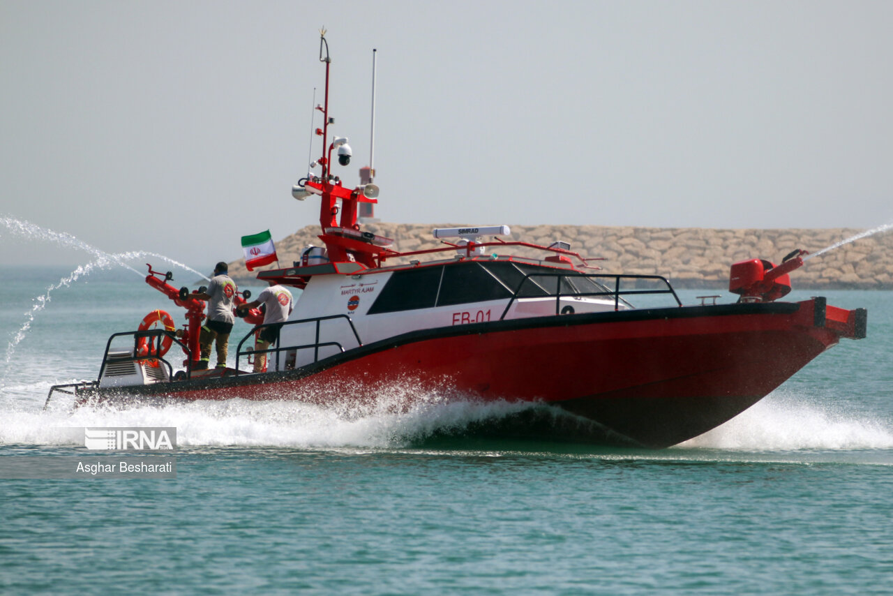 İran’ın ilk hızlı ateş gemisi Keşm güvenlik filosuna eklendi