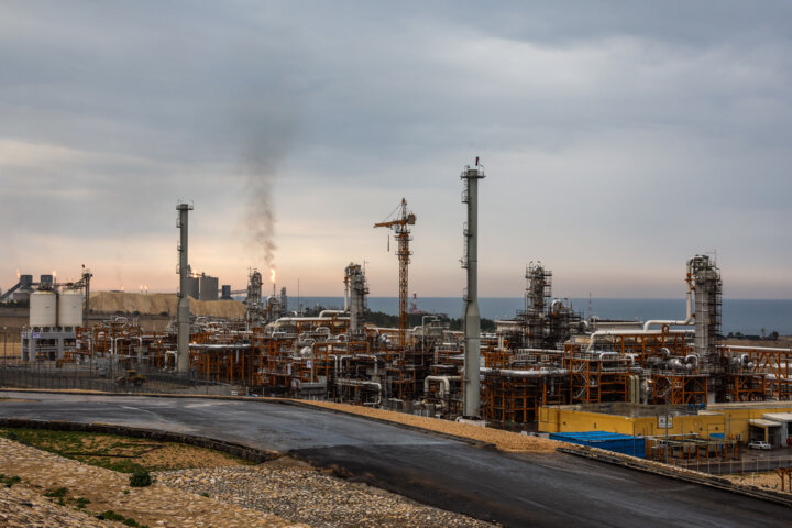 برقی کردن ۶ هزار تاکسی و اسقاط ۷۰ هزار موتورسکیلت در تهران/گامهای کاهش آلودگی هوا