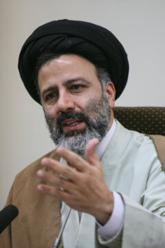 شهید آیت الله سید ابراهیم رئیسی در گذر زمان