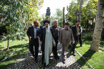 شهید آیت الله سید ابراهیم رئیسی در گذر زمان