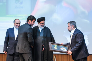 شهید آیت الله سید ابراهیم رئیسی در گذر زمان