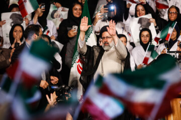 شهید آیت الله سید ابراهیم رئیسی در گذر زمان