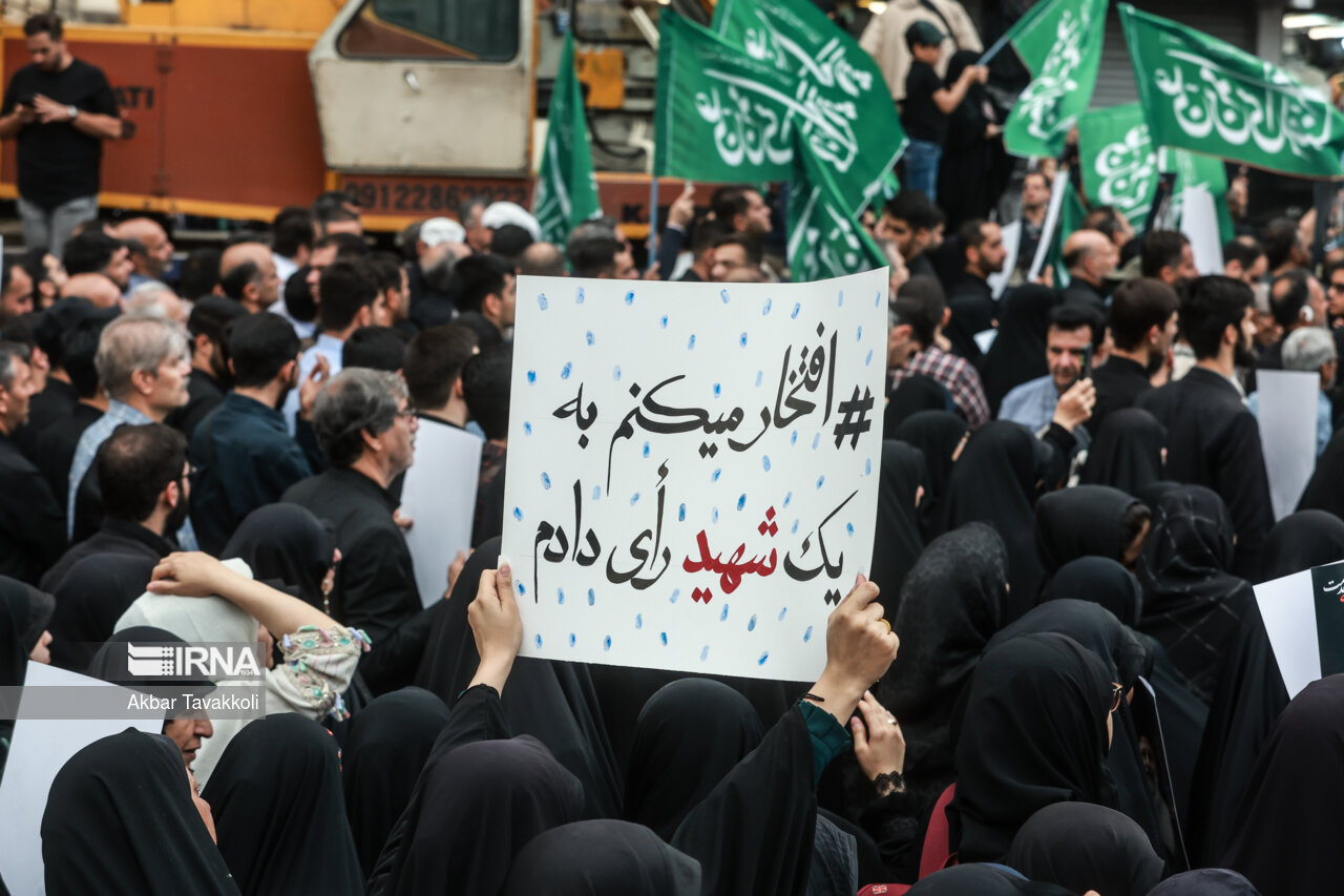 امامجمعه موقت اهواز: آیت الله رییسی یک مکتب و نقشه راهی برای مسئولان است امامجمعه موقت اهواز: آیت الله رییسی یک مکتب و نقشه راهی برای مسئولان است
