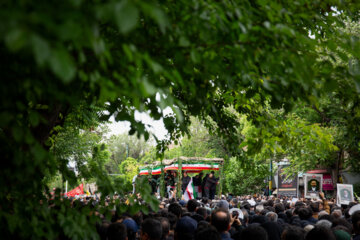 تشییع تاریخی پیکر شهدای خدمت در تبریز