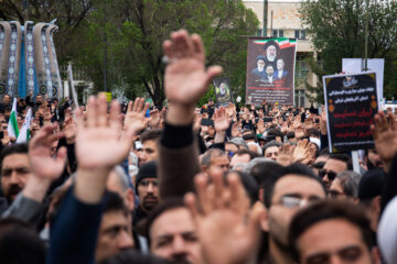 جمعیت میلیونی تبریزی‌ها در بدرقه شهدای خدمت نشانه قدرشناسی است