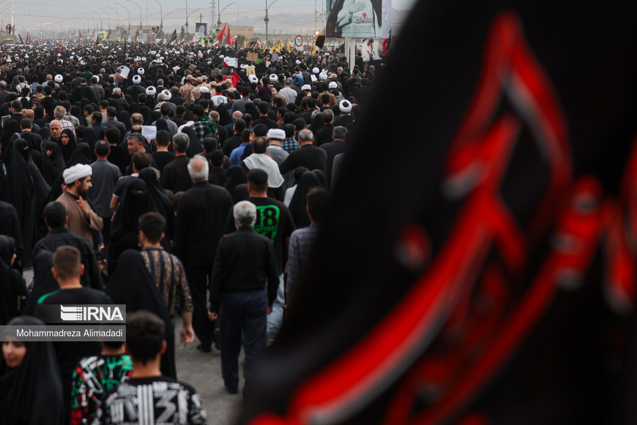 وداع جانسوز مردم قم با رئیس جمهور شهید در آخرین سفر به این استان