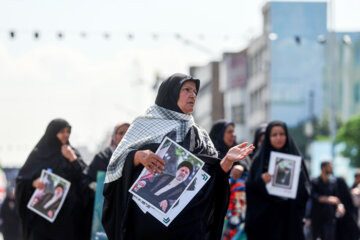 تشییع شهدای خدمت در تهران