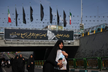 تشییع شهدای خدمت در تهران