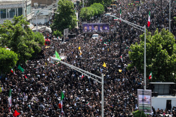 Ceremonia fúnebre por el presidente mártir Raisi y sus acompañantes en Teherán
