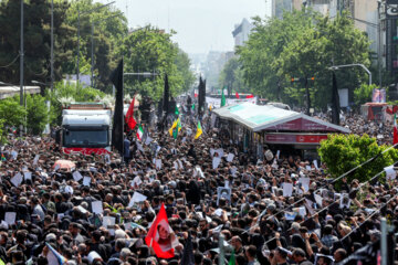 تشییع شهدای خدمت در تهران