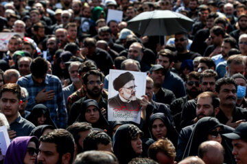 تشییع شهدای خدمت در تهران