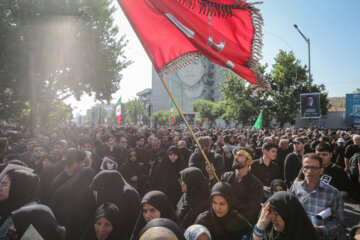 تشییع شهدای خدمت در تهران