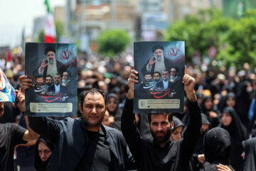 تشییع شهدای خدمت در تهران