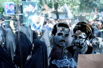 تشییع شهدای خدمت در تهران