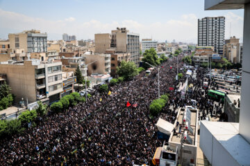 تشییع شهدای خدمت در تهران