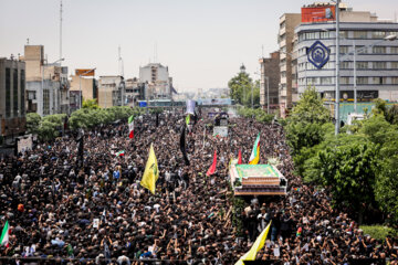 تشییع شهدای خدمت در تهران