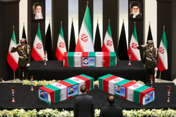 68 Leiter und Beamte von Ländern und Organisationen würdigen iranischen Präsidenten
