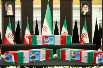  فرماندار نیکشهر: شهدای خدمت محور وحدت و همبستگی مردم ایران هستند