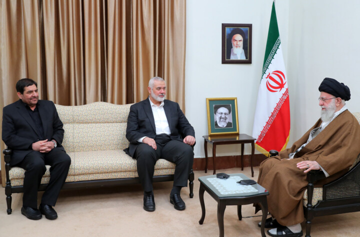ملاقات مقام‌های ارشد کشورهای مختلف با رهبر معظم انقلاب اسلامی ایران برای عرض تسلیت