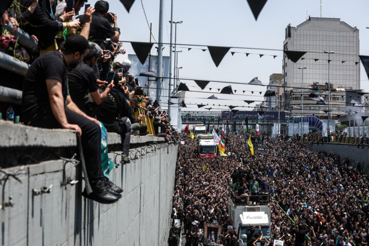 خداحافظی باشکوه ملت با شهید جمهور