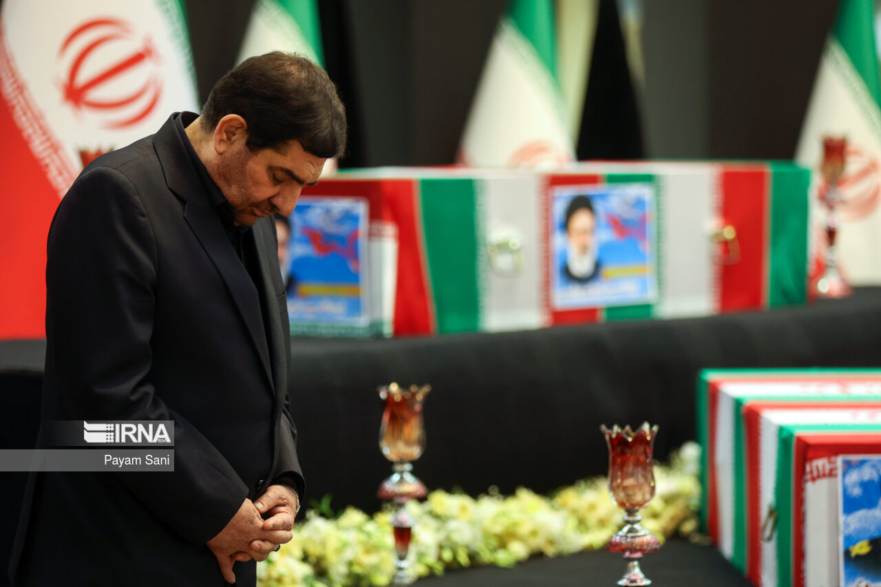 ادای احترام مقامات کشورها به رئیس جمهور شهید