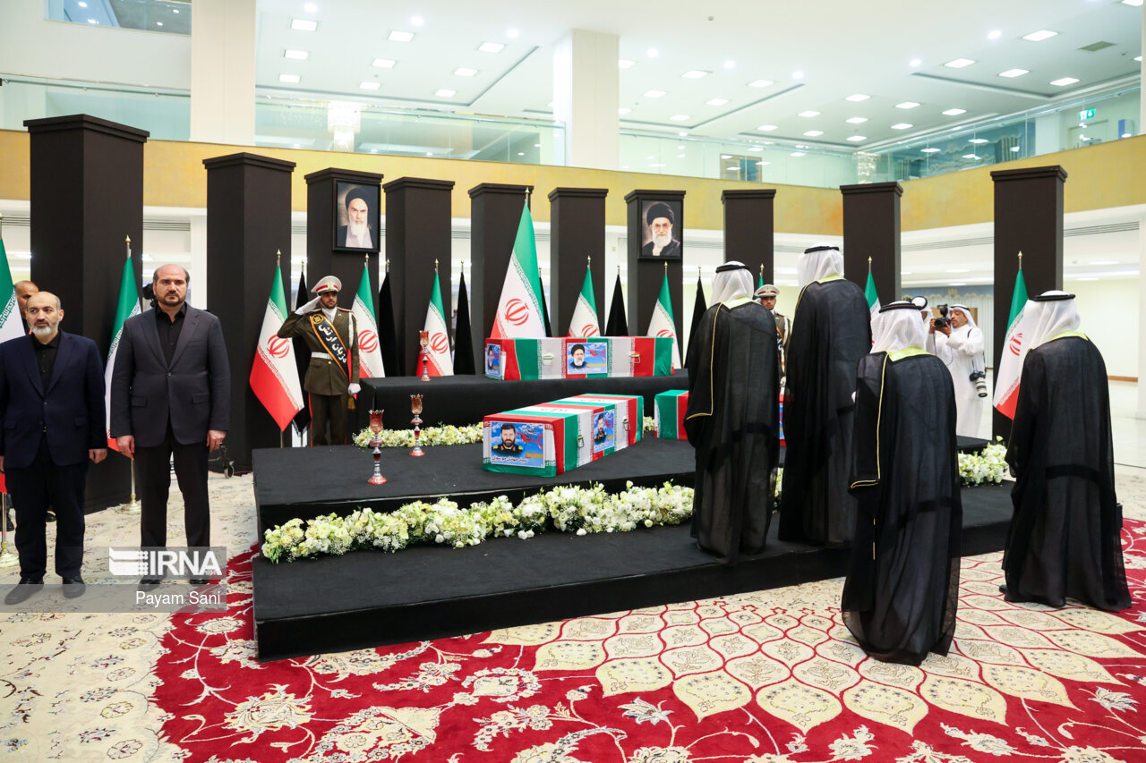 ادای احترام مقامات کشورها به رئیس جمهور شهید