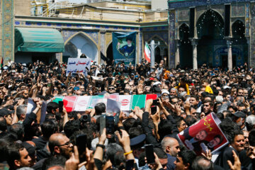 Le martyr Hossein Amirabdollahian enterré dans le sanctuaire de Shah Abdolazim, situé dans la ville de Rey au sud de Téhéran