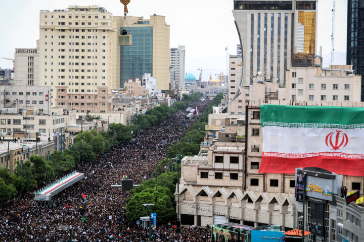 تشییع خادم الرضا در مشهد