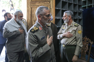 حضور «سردار محمد شیرازی» رئیس دفتر نظامی رهبر جمهوری اسلامی ایران در بزرگداشت شهدای خدمت در ستاد کل ارتش