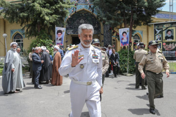 «امیر دریادار حبیب الله سیاری» در بزرگداشت شهدای خدمت در ستاد کل ارتش
