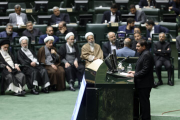 La nueva Asamblea Consultiva Islámica de Irán inicia sus labores 