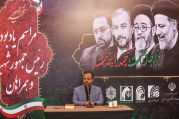 بزرگداشت شهدای خدمت در مسجد امام خمینی (ره)