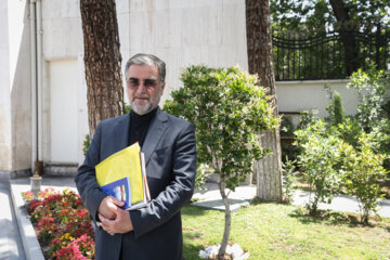سید محمود حسینی‌پور، معاون پارلمانی رئیس جمهور در جمع خبرنگاران