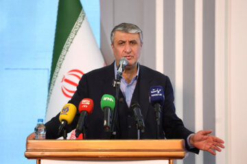 Notre objectif est d'augmenter la productivité et la santé de la société iranienne en utilisant la technologie nucléaire