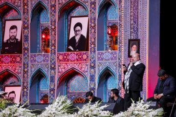 مراسم گرامیداشت رئیس جمهور شهید در میدان امام حسین (ع)