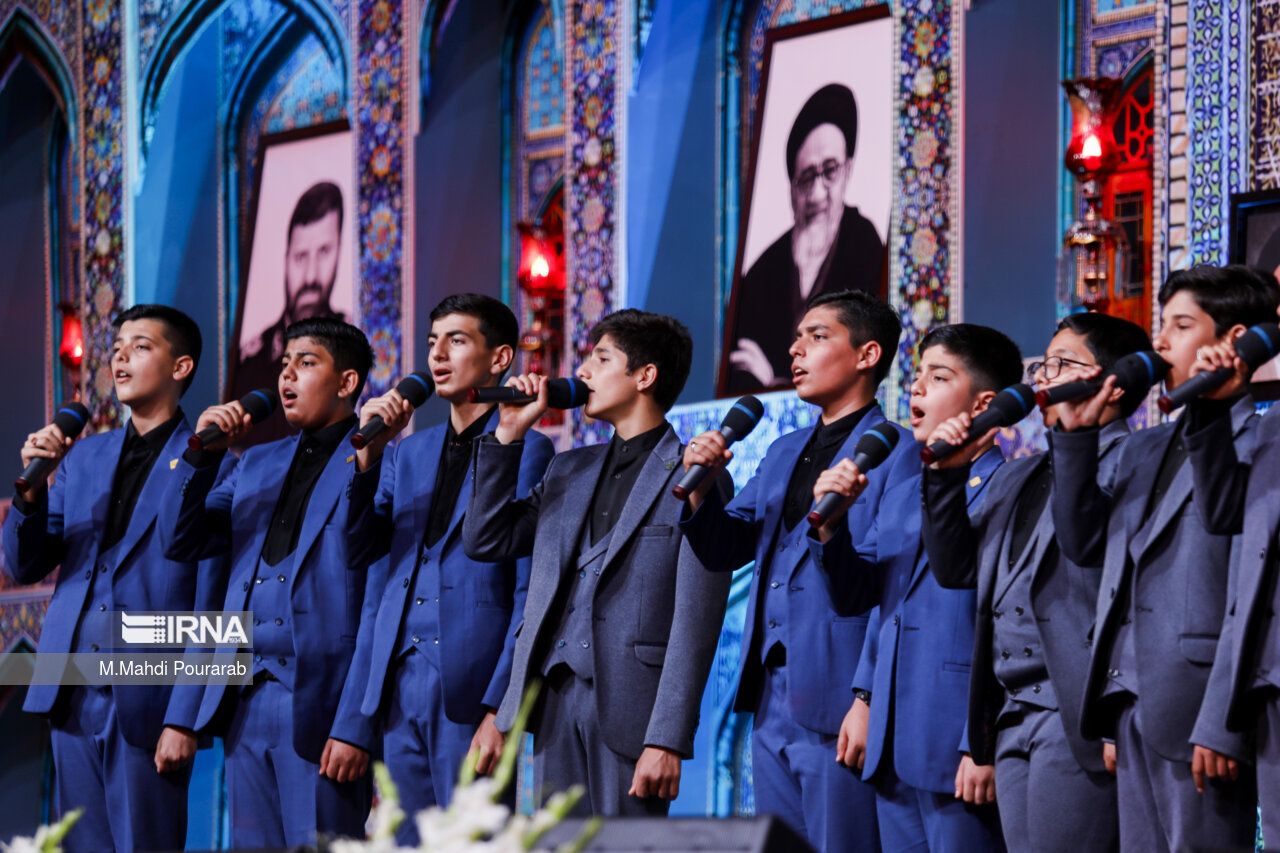 مراسم گرامیداشت رئیس جمهور شهید در میدان امام حسین (ع)