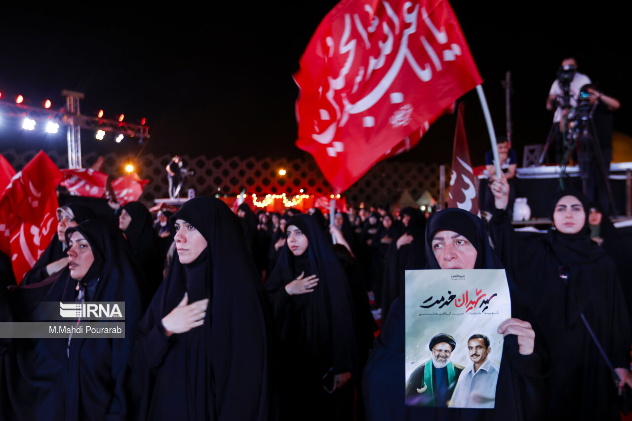 مراسم گرامیداشت رئیس جمهور شهید در میدان امام حسین (ع)