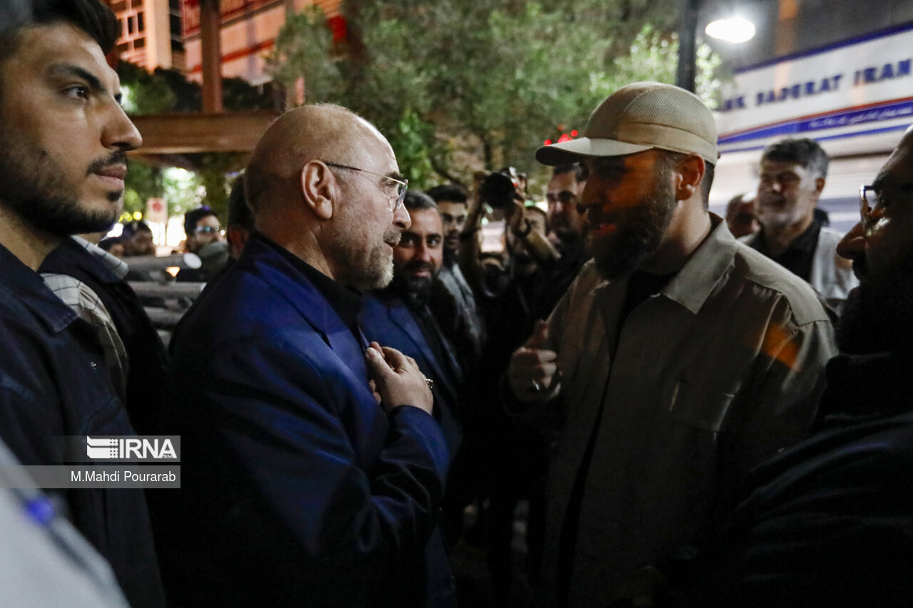 مراسم گرامیداشت رئیس جمهور شهید در میدان امام حسین (ع)